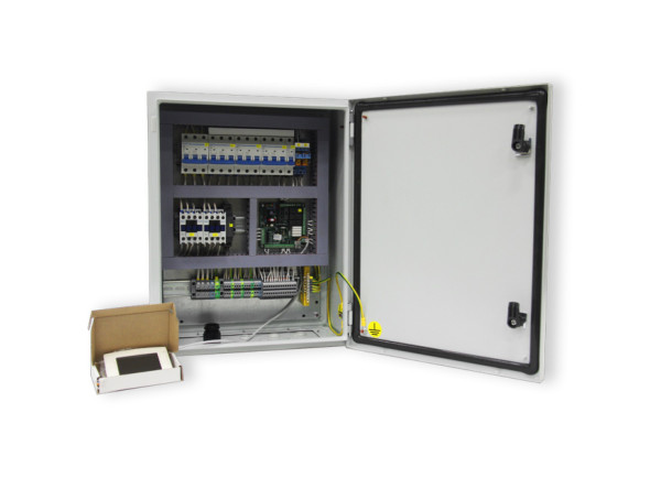 Щит управления с выносным пультом DMXGT/5,5кВт/V/Fi/HW/CW/CF/HE.3х41кВт/M-IP65